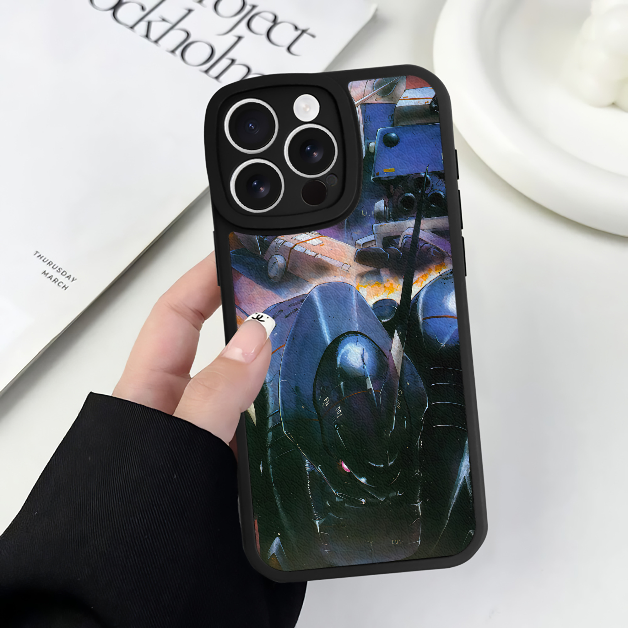 （画像用） 機動戦士ガンダム Mobile Suit Gundam 【iPhone 16シリーズ対応】シリコンスマホケース（レザー調） 材質：シリコン